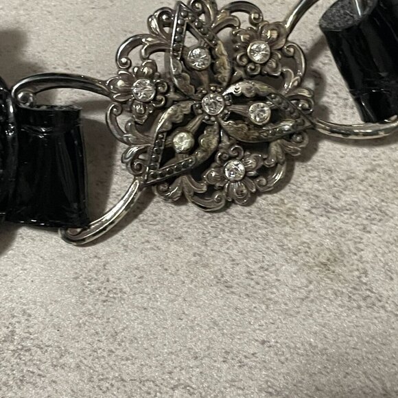 Brighton B60113 Black Patent Leather Crystal Stud Medallion Station Belt 46" - Picture 6 of 10